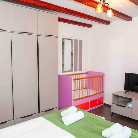 La Coti Villa Tarlungeni Bagian luar foto