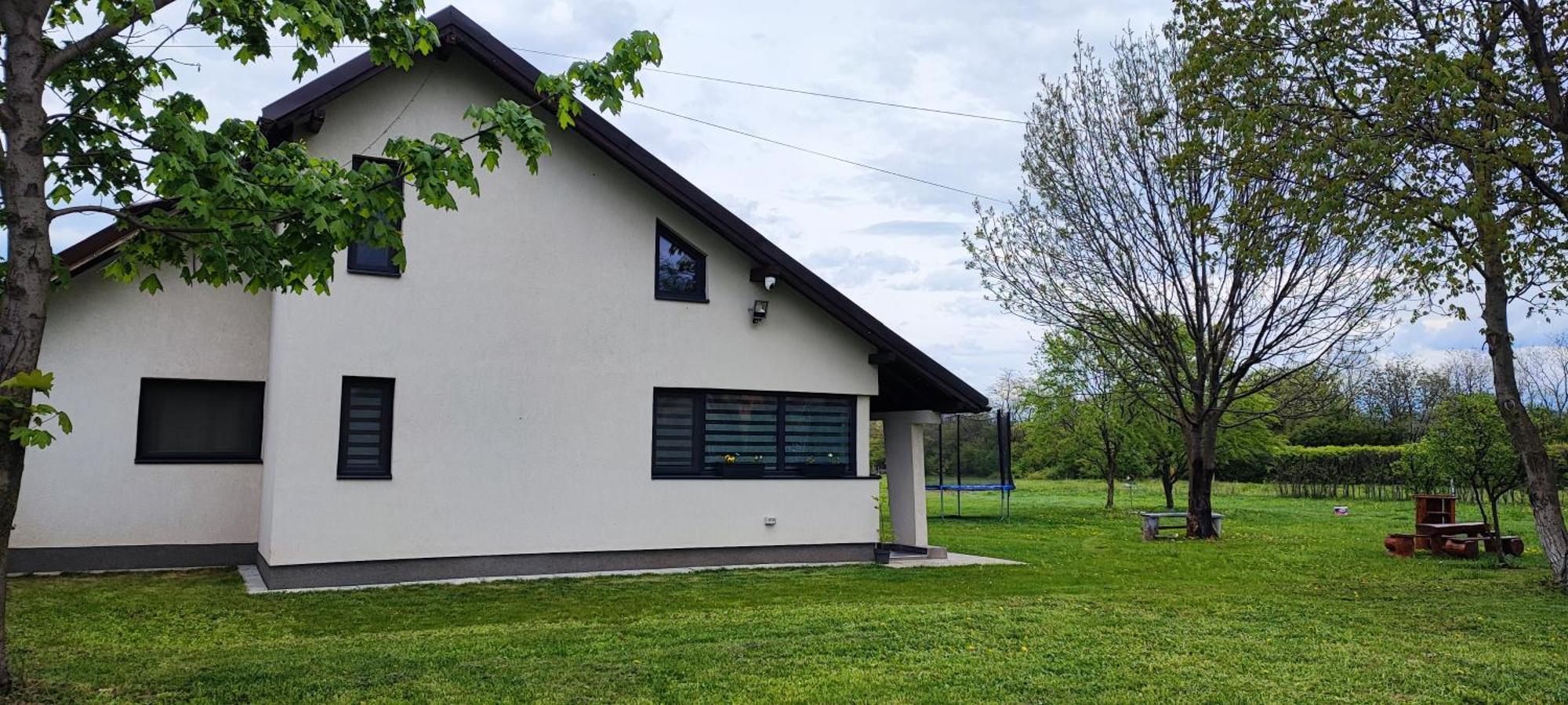 La Coti Villa Tarlungeni Bagian luar foto