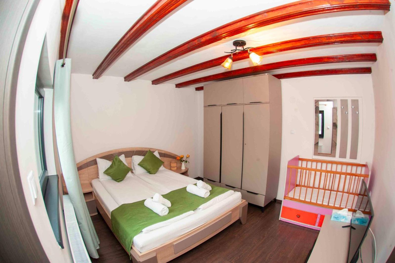 La Coti Villa Tarlungeni Bagian luar foto