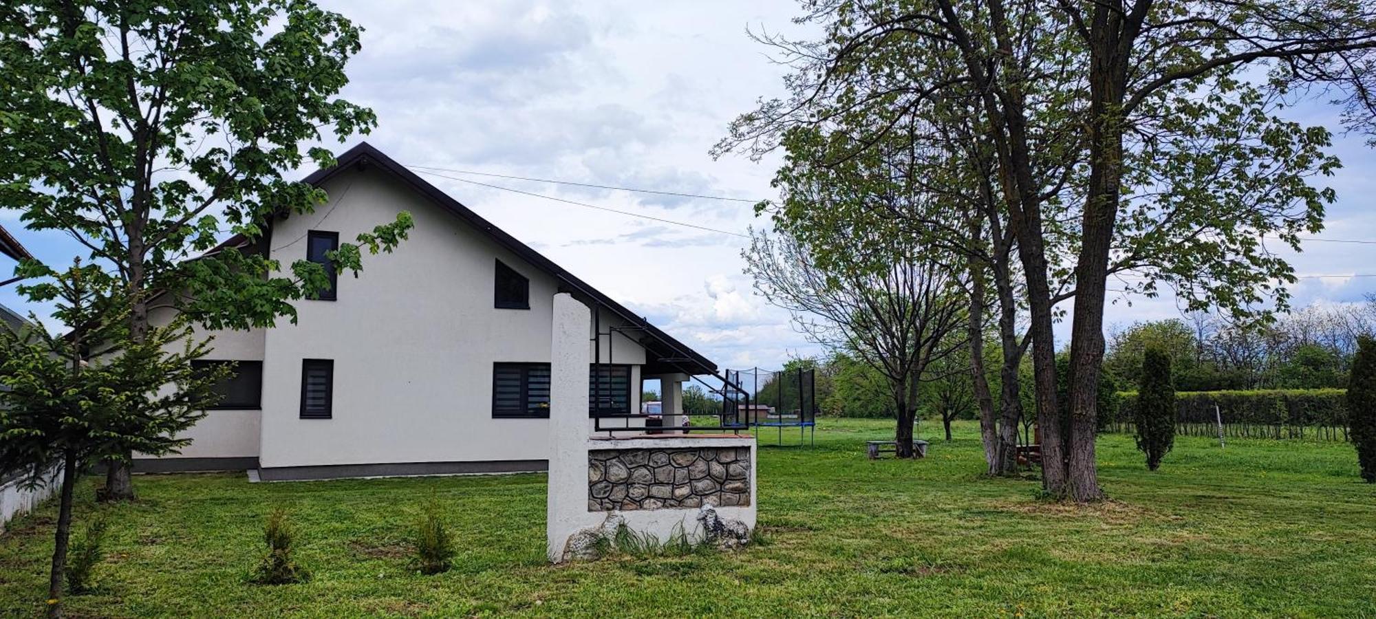 La Coti Villa Tarlungeni Bagian luar foto